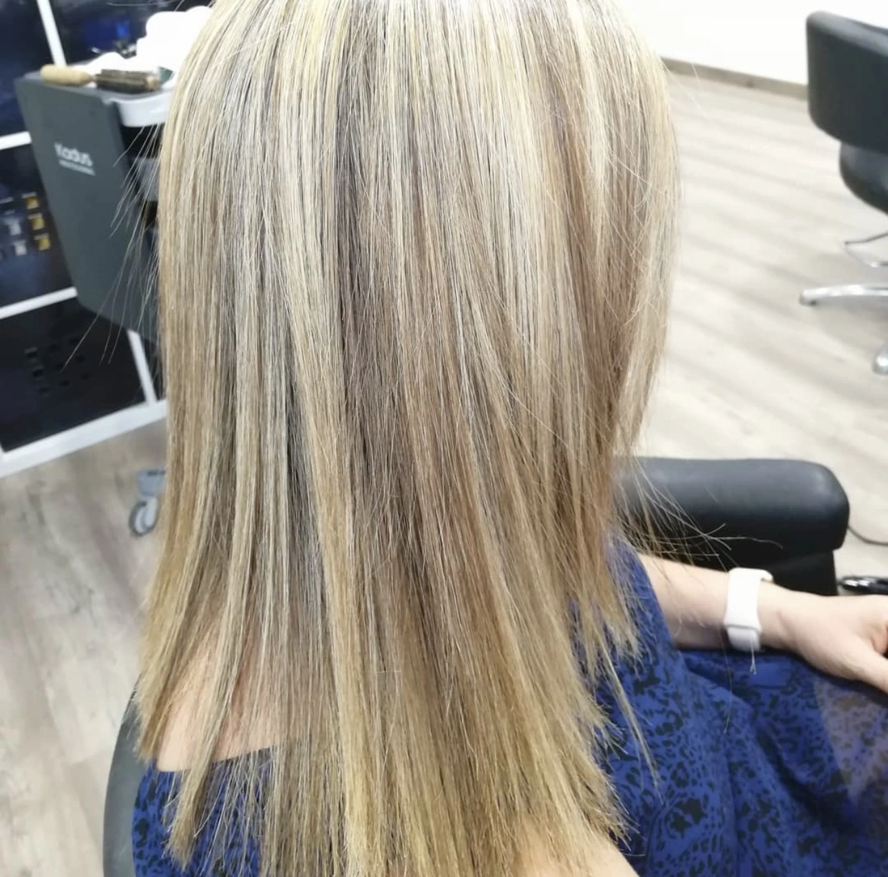 Después del cambio de color en Diagonal 22 Peluquería
